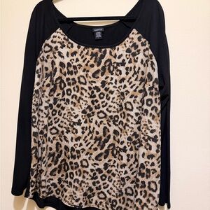 torrid Black Sleeve Leopard Print Raglan Long Sleeve Top